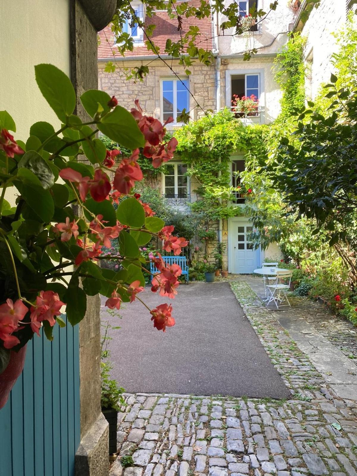 Besancon: Charmant Duplex Au Pied De La Citadelle Εξωτερικό φωτογραφία